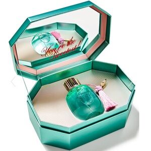 NWT Bath & Body Works Eau de Perfume 3.4 oz In A Beautiful Music Box
